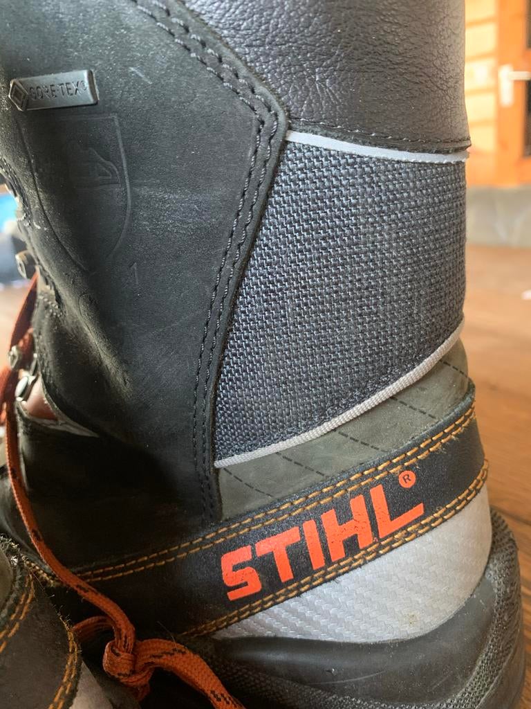 Stihl zaagschoenen, maat 44, zgan, Ophalen of Verzenden, Zo goed als nieuw