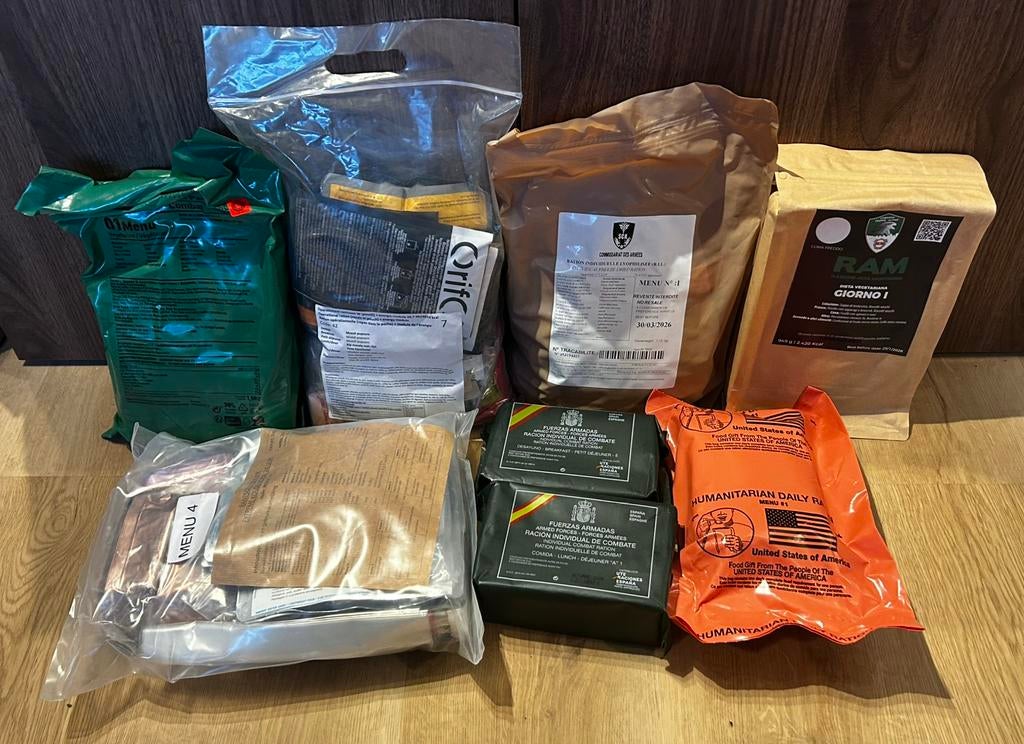 Lot met 8 rantsoen pakketten, Verzamelen, Militaria | Algemeen, Ophalen of Verzenden