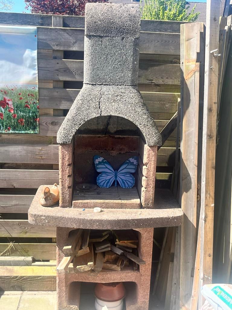 Stenen barbecue grill voor buiten, Ophalen, Gebruikt