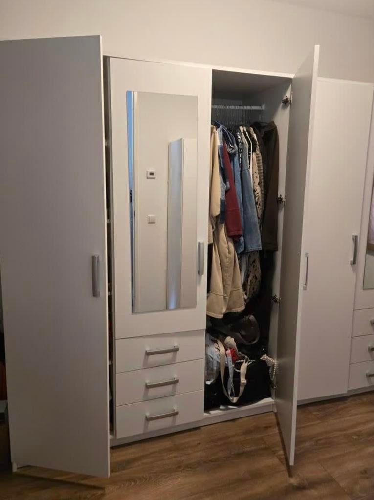 2x Kledingkast – 3 deuren & 3 lades – Zaandam, Gebruikt, Ophalen of Verzenden, Met lade(s), 150 tot 200 cm