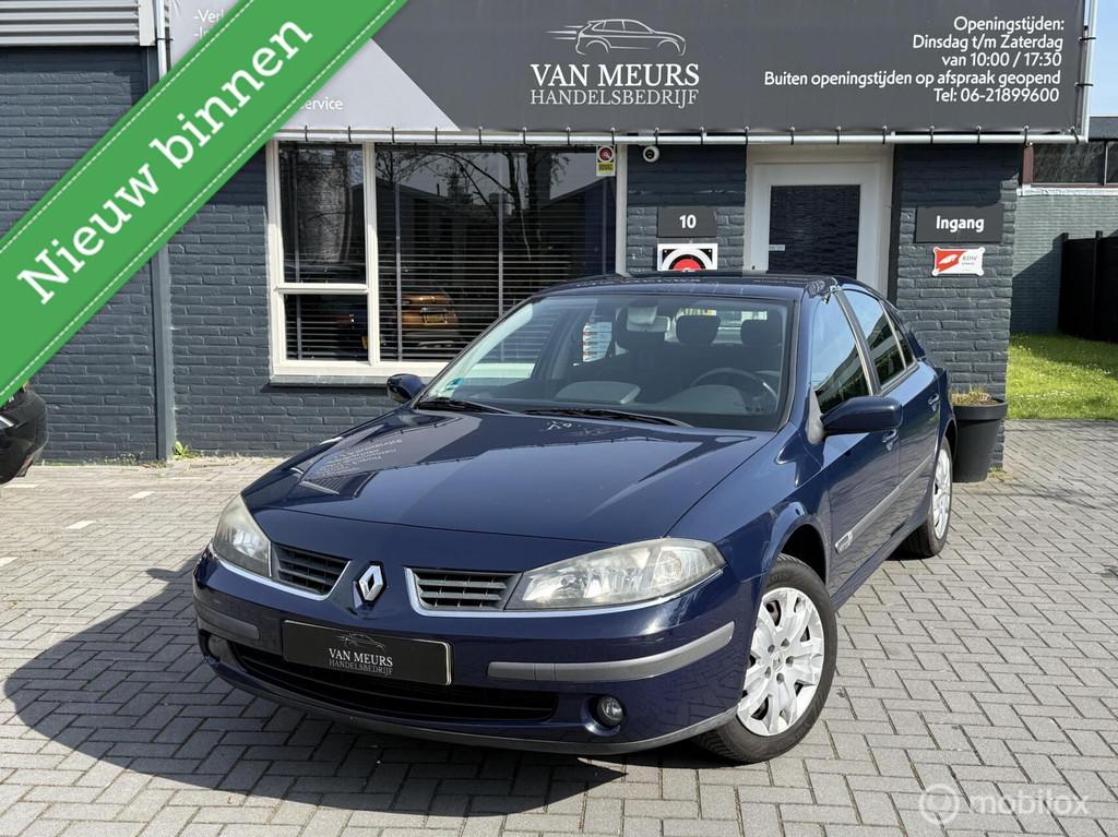 Renault Laguna 2.0-16V Business, airco, trekhaak, apk 04-202, Gebruikt, Zwart, 4 cilinders, Blauw