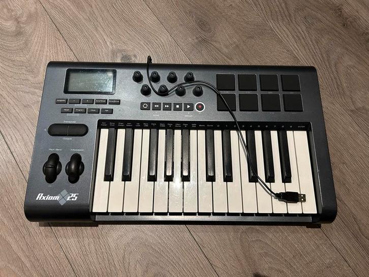 M-Audio Axiom 25 MIDI keyboard, Muziek en Instrumenten, Keyboards, Gebruikt, Overige aantallen, Overige merken, Aanslaggevoelig