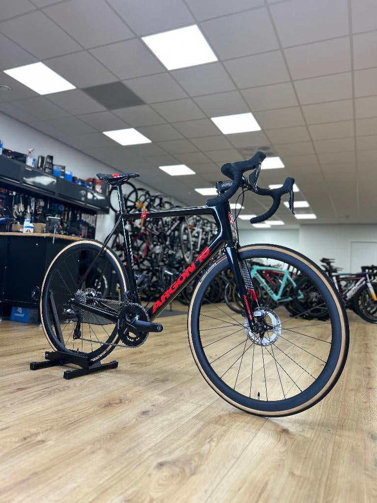 100km Argon 18 Gallium CS Di2 Carbon Racefiets, Ophalen, Zo goed als nieuw, Overige typen