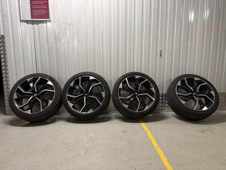 20 inch velgen kumho en pirelli P Zero Hyundai Ioniq 5 & 6, Auto-onderdelen, Banden en Velgen, Velg(en), Zomerbanden, 20 inch
