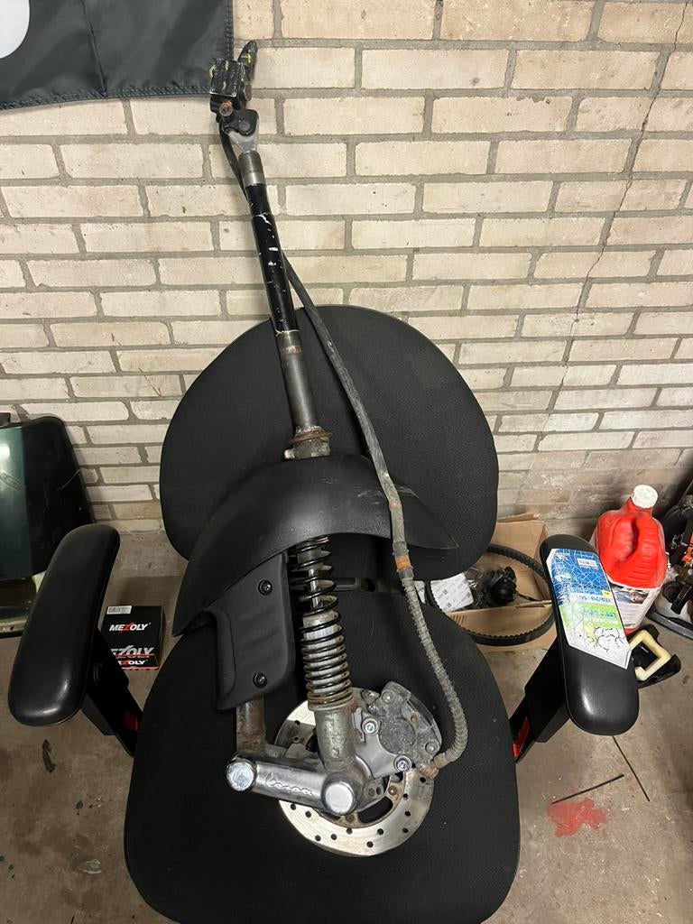zip sp voorvork, Fietsen en Brommers, Brommeronderdelen | Scooters, Zo goed als nieuw, Piaggio, Overige typen, Ophalen of Verzenden