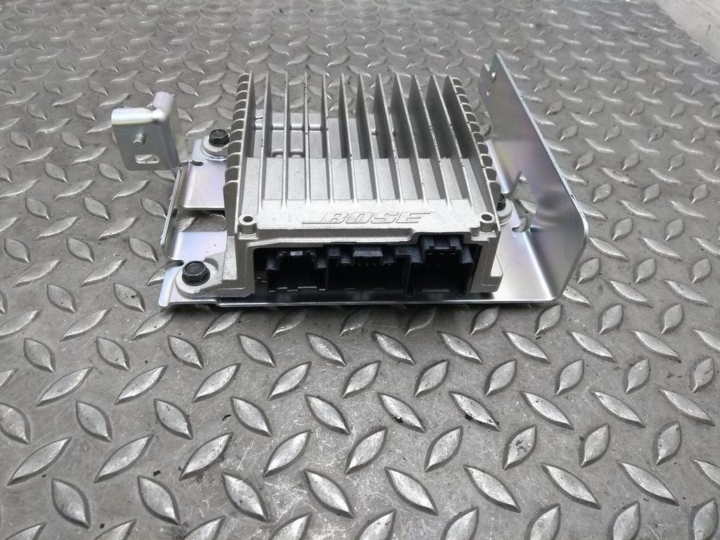 RENAULT MEGANE 1.5 DCI 81KW ESTATE VERSTERKER UNIT AUDIO 201, Ophalen of Verzenden, Gebruikt, Stiba lid