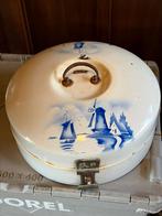 Broodtrommel Emaille, Ophalen