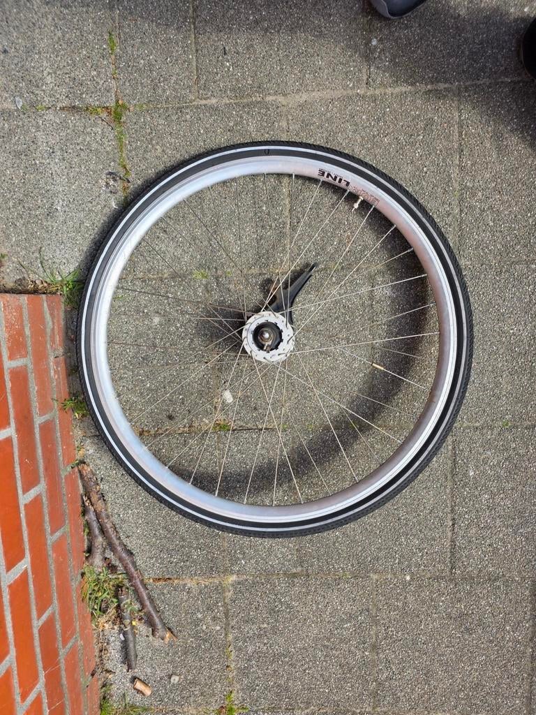 Fiets voorwiel 28inch met dynamo naaf en roller brake system, Fietsen en Brommers, Fietsonderdelen, Ophalen
