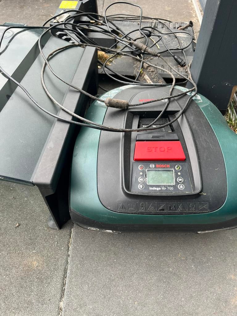 Bosch indego m+ 700, Tuin en Terras, Robotmaaiers, Ophalen of Verzenden, Gebruikt, Bosch