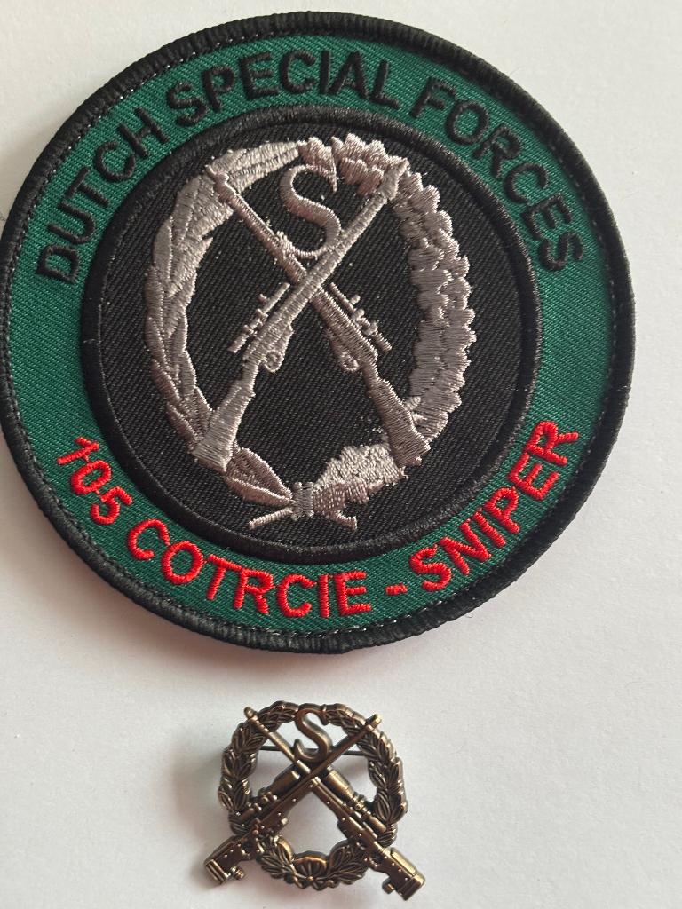 KCT sniper badge COTR CIE 105 & sniper speld, Verzamelen, Verzenden, Landmacht, Nederland, Kleding of Schoenen
