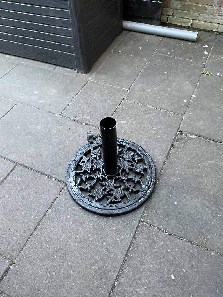 Gietijzeren Parasolvoet, Tuin en Terras, Ophalen, Gebruikt, Minder dan 1 meter, Parasolvoet