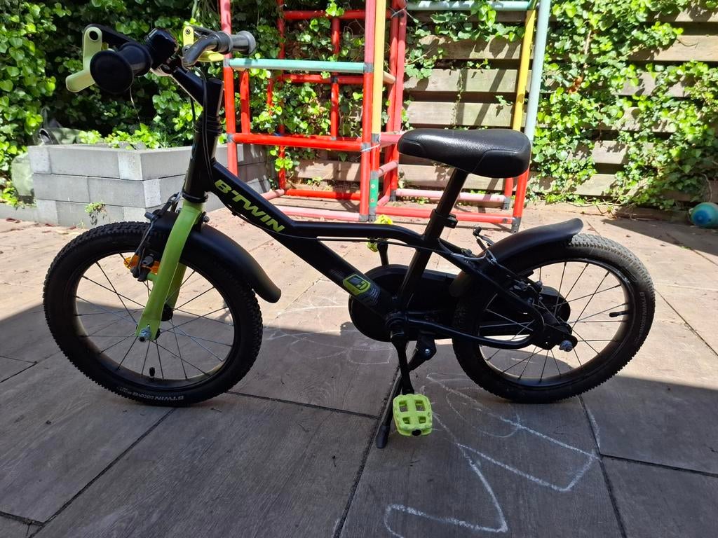 Btwin 16 inch jongensfiets - Ideaal voor jonge avonturiers, Fietsen en Brommers, Fietsen | Kinderfietsjes, Ophalen of Verzenden