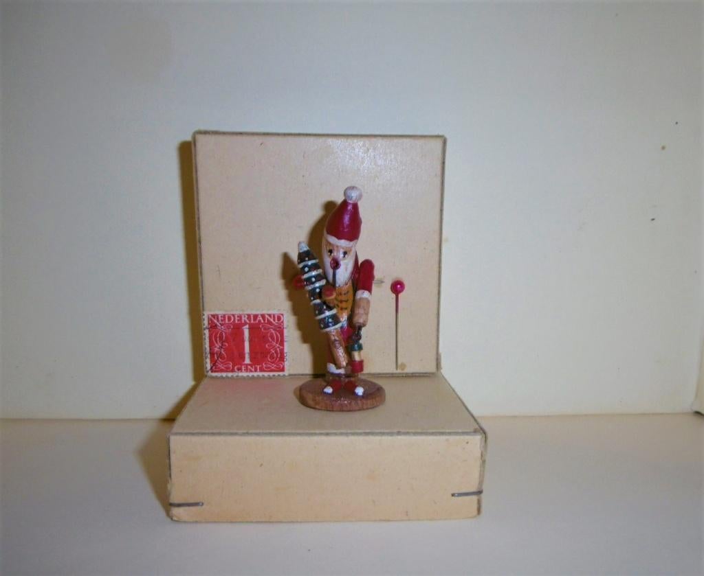 oud houten rookmannetje pop poppenhuis miniaturen kerstman, Verzenden