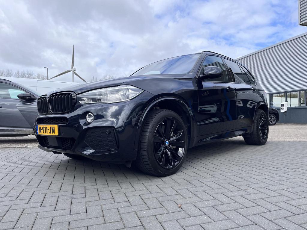 BMW X5 xDrive50i High Executive 7p. 450pk | M Pakket | Elek., Automaat, Gebruikt, 7 stoelen, Zwart