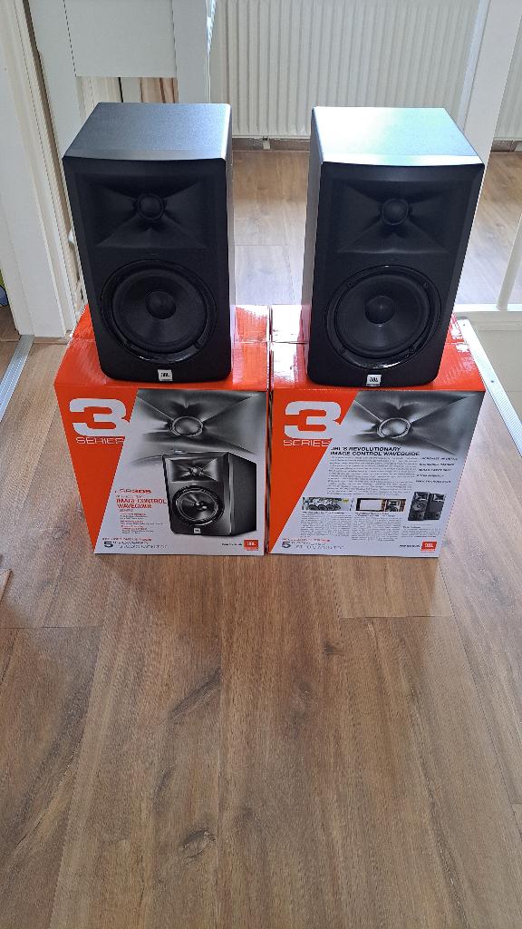 In nieuwstaat verkerende JBL LSR-305 Studio monitoren, Ophalen, Nieuw, Audio
