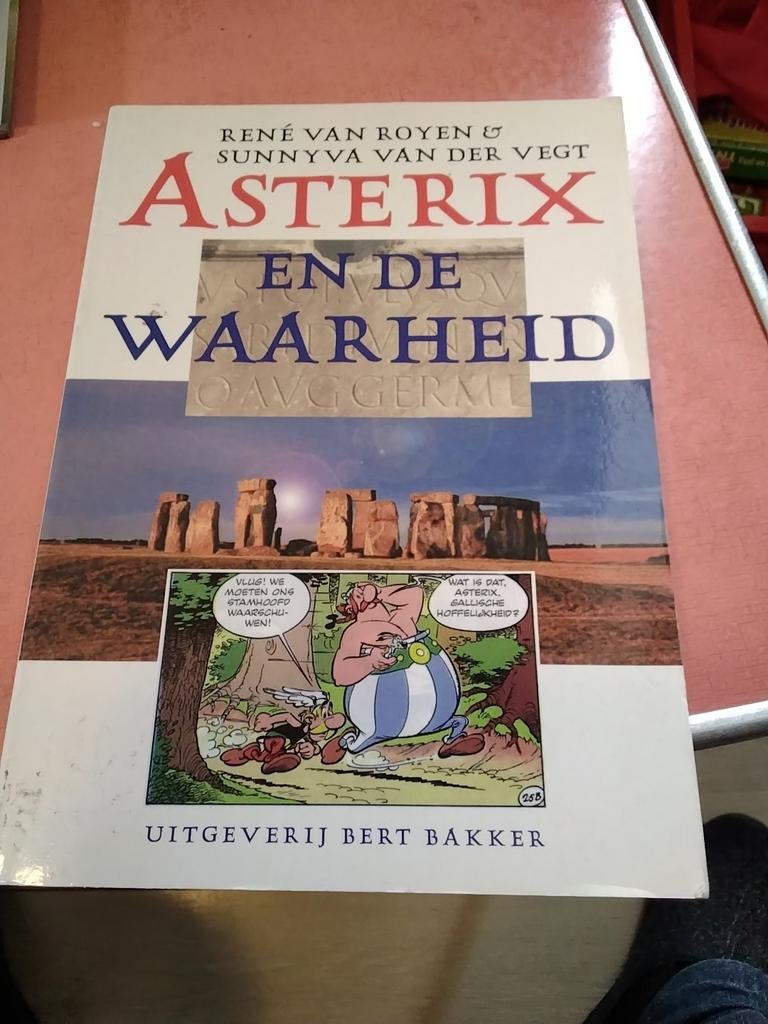 Rene van royen & sunnyva van der vegt asterix en de waarheid, Ophalen of Verzenden, Zo goed als nieuw