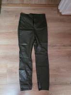 Dames Zara groene leren polyurethaan legging medium M groen, Kleding | Dames, Maat 38/40 (M), Zara, Ophalen of Verzenden, Zo goed als nieuw