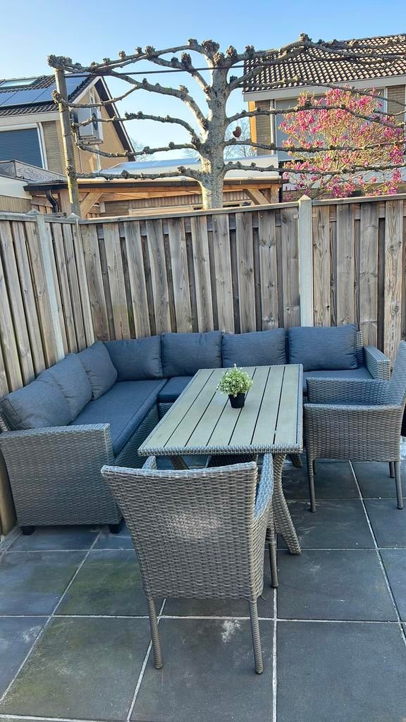 Mooie Jysk loungeset met 2 extra stoelen, Tuin en Terras, Tuinsets en Loungesets, Ophalen, Bank, Zo goed als nieuw, Loungeset