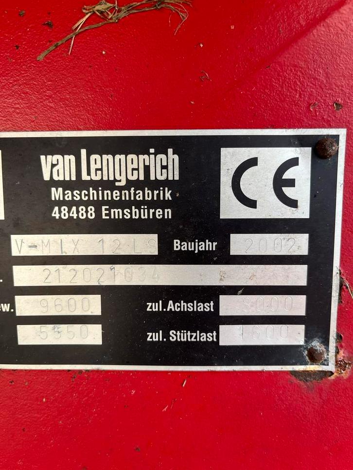 Voermengwagen BVL met elektrische bediening en weeginrichtin, Zakelijke goederen, Agrarisch | Werktuigen, Veehouderij, Voertechniek