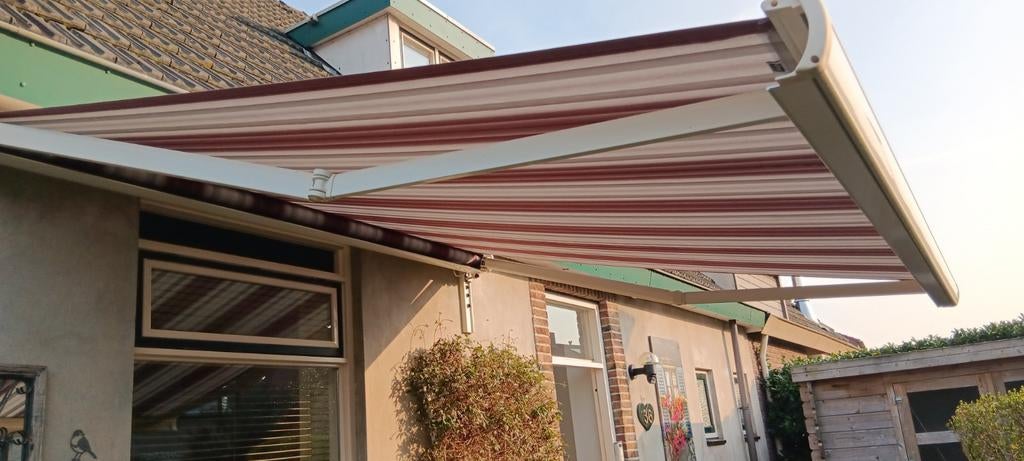 Mooi electrisch zonnescherm met afstandsbediening, Tuin en Terras, Zonneschermen, Knikarmscherm, 150 tot 300 cm, Ophalen