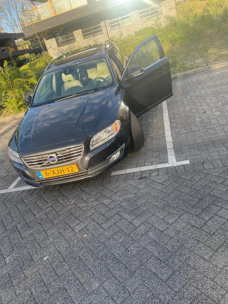 Volvo V70 1.6D Driv-e 84KW Powershift 2014, Euro 5, 1503 kg, Beige, 4 cilinders