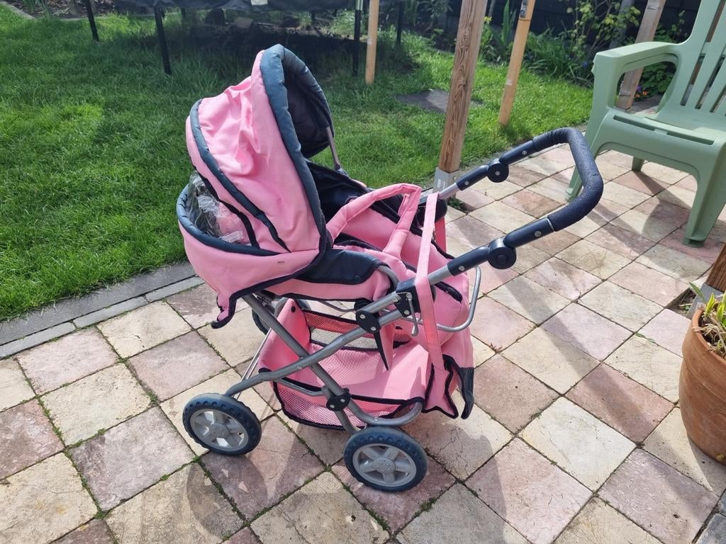 Gratis roze poppenwagen met gebruikerssporen, Ophalen, Gebruikt, Babypop