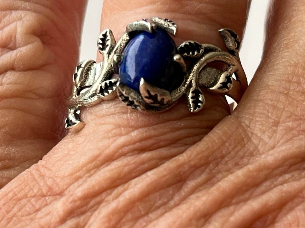 Florale zilveren ring met Lapis Lazuli - Maat 19, Sieraden, Tassen en Uiterlijk, Verzenden, 19 tot 20, Zo goed als nieuw, Met edelsteen