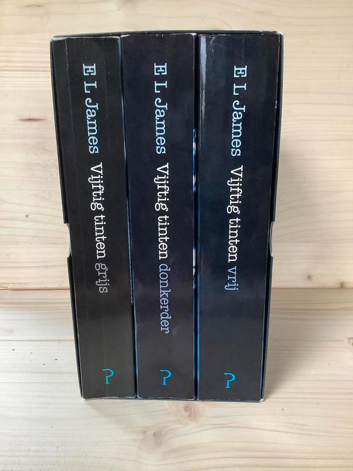 De Vijftig Tinten Trilogie - E.L. James (Boekenset), Boeken, Romans, Gelezen, Europa overig, Ophalen