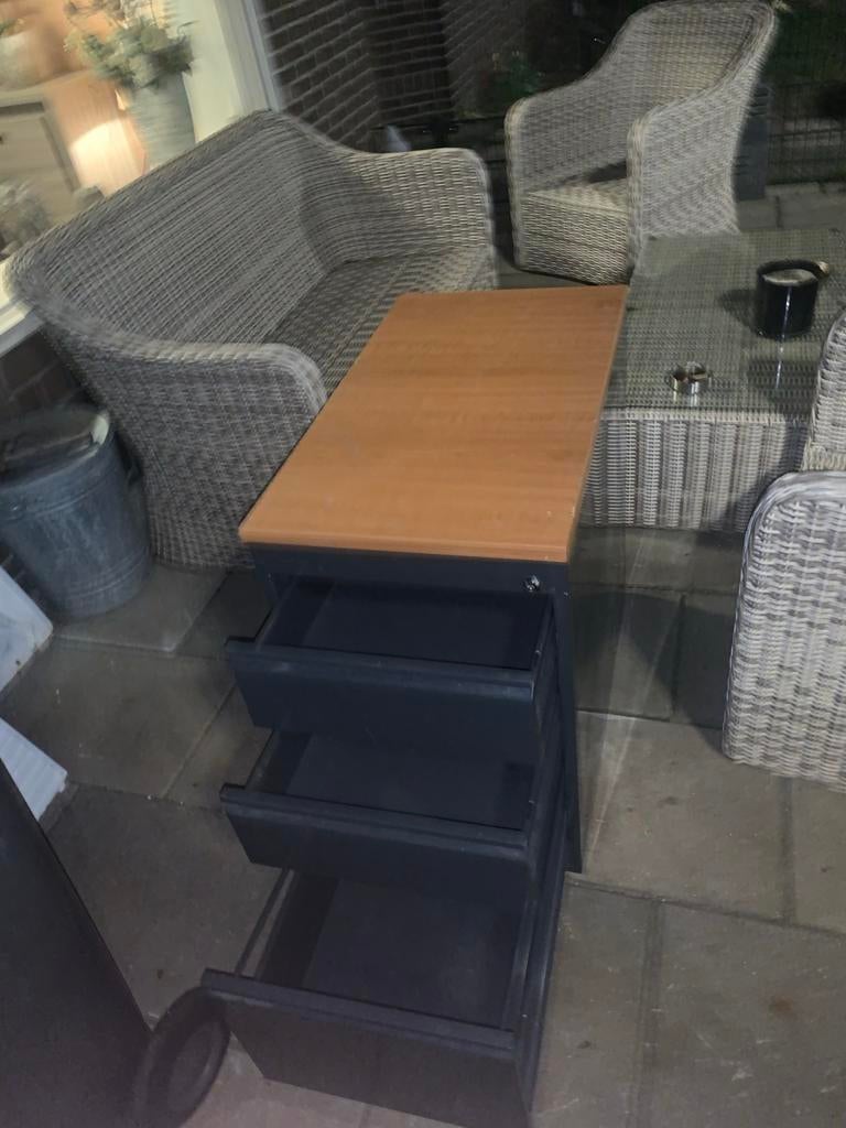 Bieden: Praktische ladekast met houten blad, Ophalen of Verzenden, Gebruikt