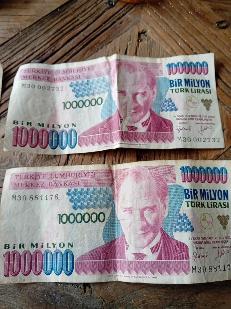 2x Turkse 1 Miljoen Lira Bankbiljetten (1970), Ophalen of Verzenden, Overige landen, Setje