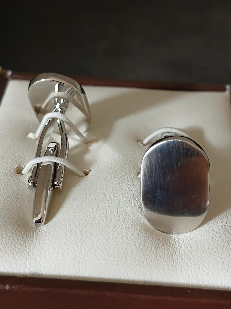 Manchetknopen zilverkleurig, Ophalen of Verzenden, Zo goed als nieuw, Overige materialen