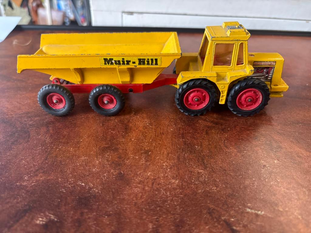 K-5 Muir Hill Tractor a Trailer Matchbox King Size