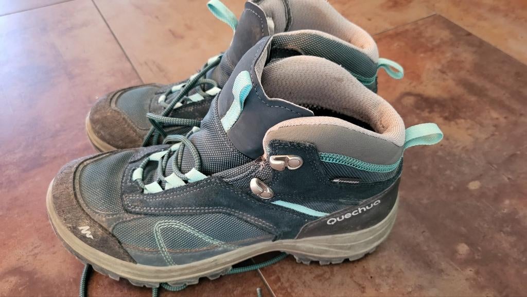 Quechua Wandelschoenen Maat 40, Ophalen of Verzenden, Zo goed als nieuw, Schoenen