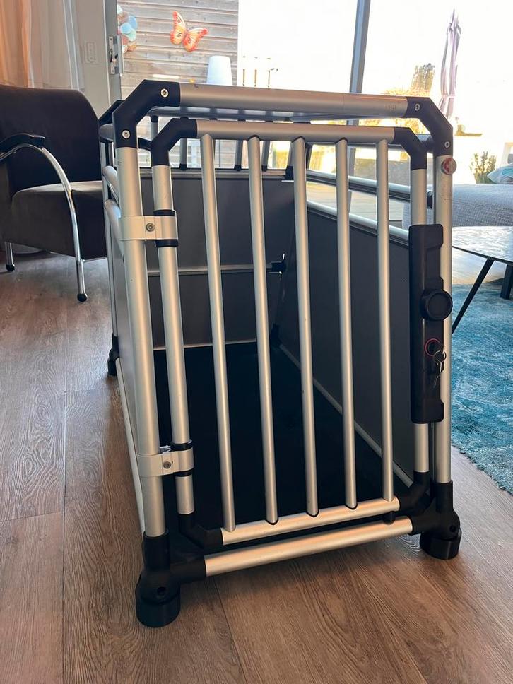 4pets ProLine hondenbench L auto TÜV SÜD zeer veilig!, Dieren en Toebehoren, Hondenhokken, Gebruikt, Hondenhok, 65 tot 100 cm