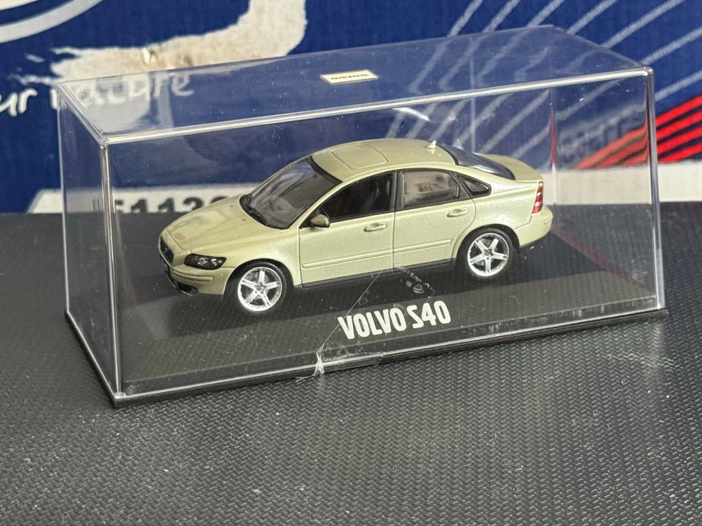 Volvo model autos  pr incl vzk, Hobby en Vrije tijd, Modelauto's | 1:43, Ophalen of Verzenden, Zo goed als nieuw, Auto, Overige merken