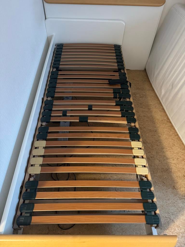 Lattenbodem met motor - OKIN - 80 x 200 cm, Ophalen, Gebruikt, Eenpersoons, 80 cm