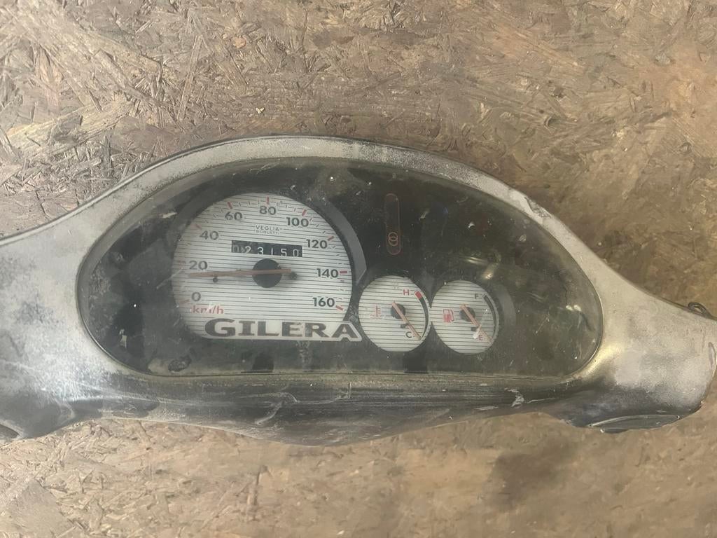 Gilera runner 180 teller dashboard cockpit stuurkap, Ophalen of Verzenden