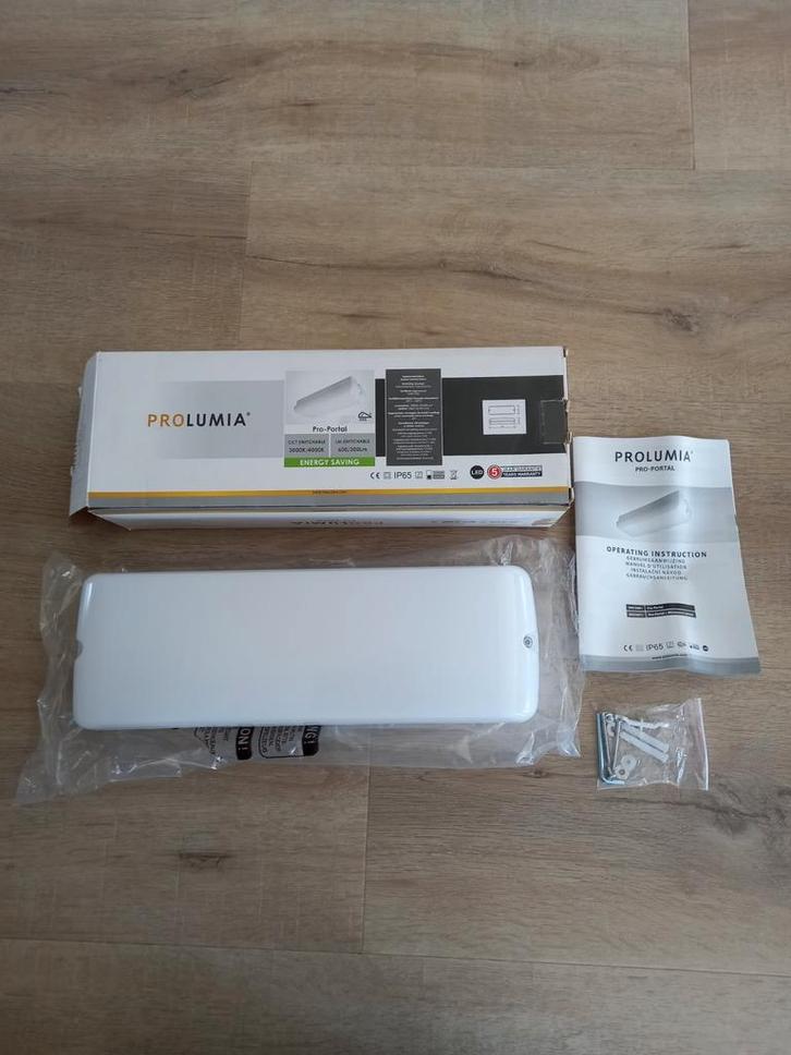 Nieuwe LED Plafond-/Wandarmatuur - Prolumia Pro-Portal, Huis en Inrichting, Lampen | Losse lampen, Nieuw, Led-lamp, Minder dan 30 watt