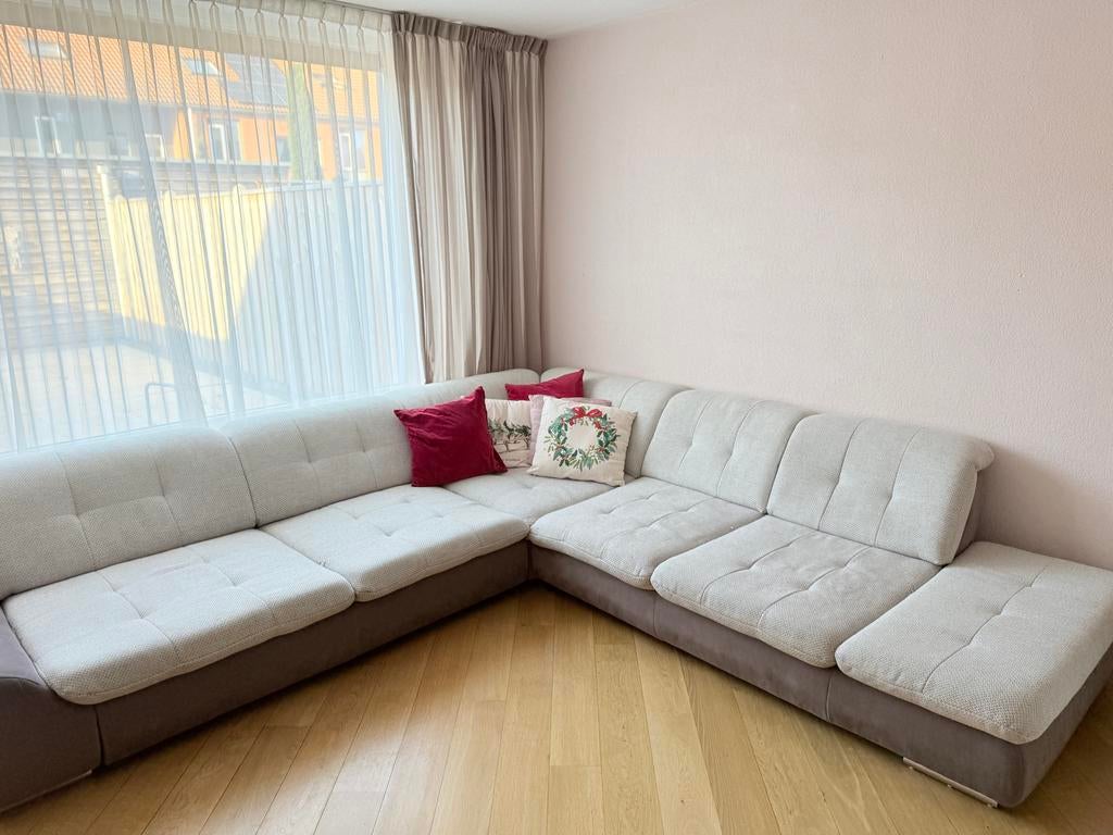 Grote hoekbank met slaapfunctie 305x295cm Moet weg deze week, Huis en Inrichting, Banken | Bankstellen, Ophalen, Hoekbank, 300 cm of meer