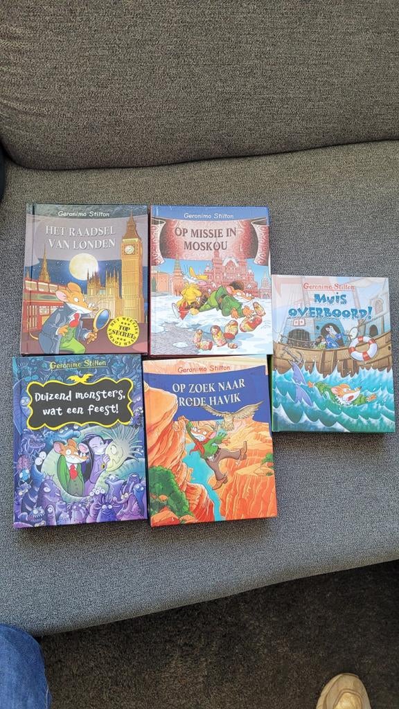 Geronimo Stilton Boeken - 5-delige set, Boeken, Ophalen of Verzenden, Zo goed als nieuw, Geronimo Stilton, Fictie algemeen