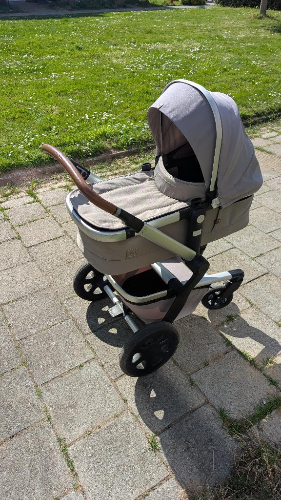 Joolz Day 3 kinderwagen (2-in-1), Kinderen en Baby's, Kinderwagens en Combinaties, Zo goed als nieuw, Combiwagen, Verstelbare duwstang