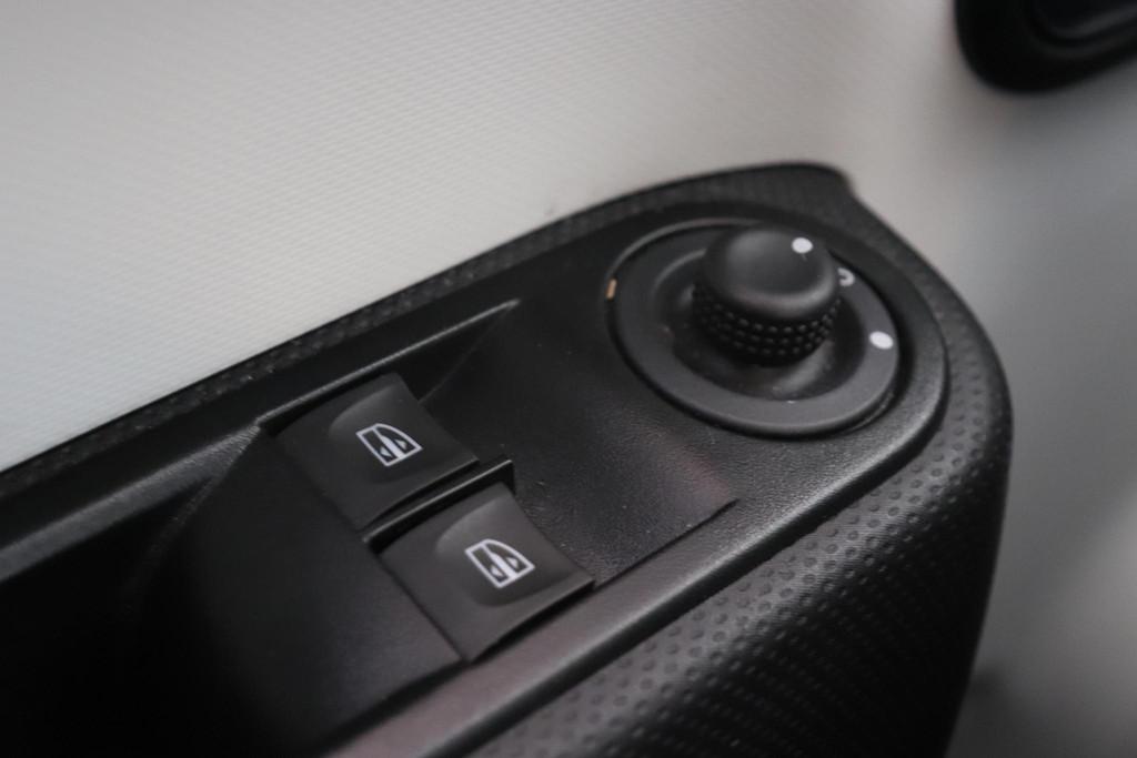 Renault Twingo 1.0 SCe Collection | Airco | Bluetooth | DAB+, Auto's, 65 pk, Gebruikt, Met garantie (alle), 4 stoelen