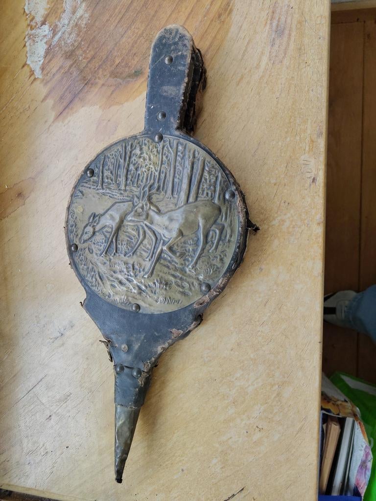 Antieke blaasbalg voor open haard met herten reliëf, Ophalen of Verzenden