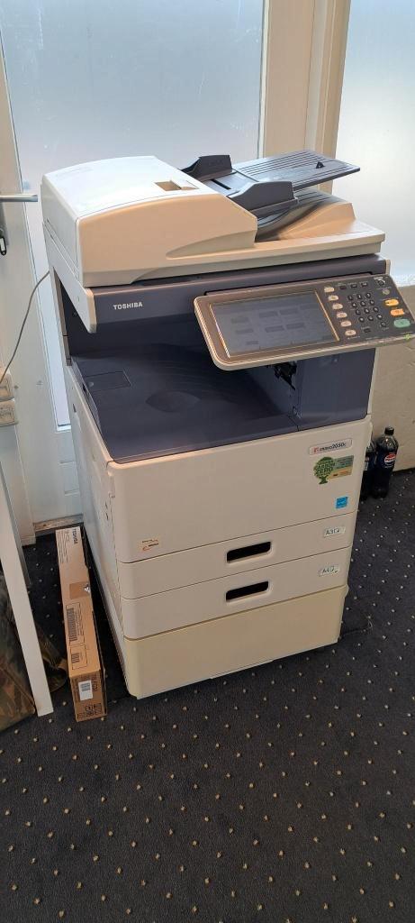 Toshiba e-studio 2050c MFP - A4 en A3, Computers en Software, Printers, Gebruikt, All-in-one, Laserprinter, Faxen, Kleur printen