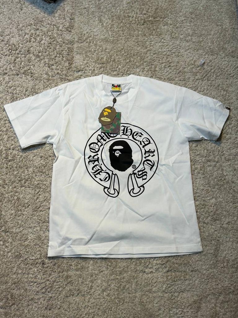 BAPE x Chrome Hearts T-shirt - Nieuw met labels, Kleding | Dames, T-shirts, Maat 38/40 (M), Wit, Nieuw, Ophalen of Verzenden