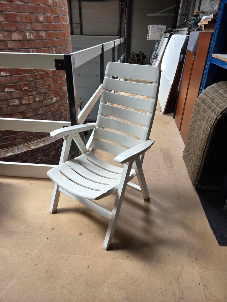 4 Hartman tuinstoelen - Wit, inklapbaar en verstelbaar, Ophalen of Verzenden, Gebruikt, Kunststof, Verstelbaar