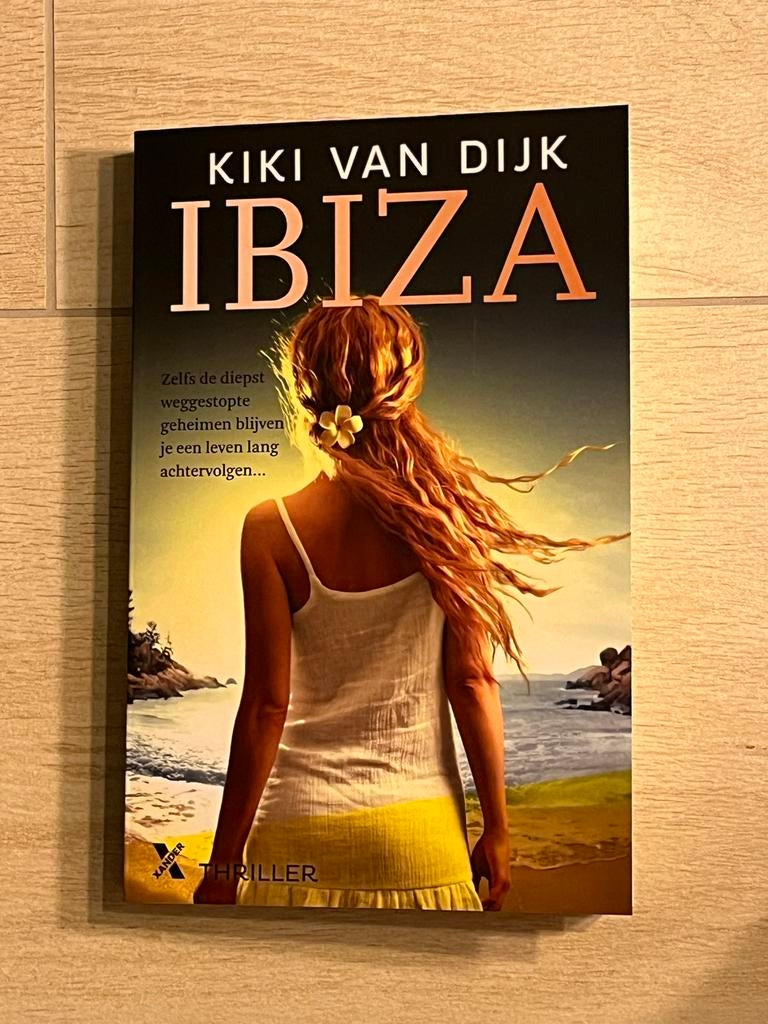 Kiki van Dijk - Ibiza, Boeken, Ophalen of Verzenden, Zo goed als nieuw, Nederland