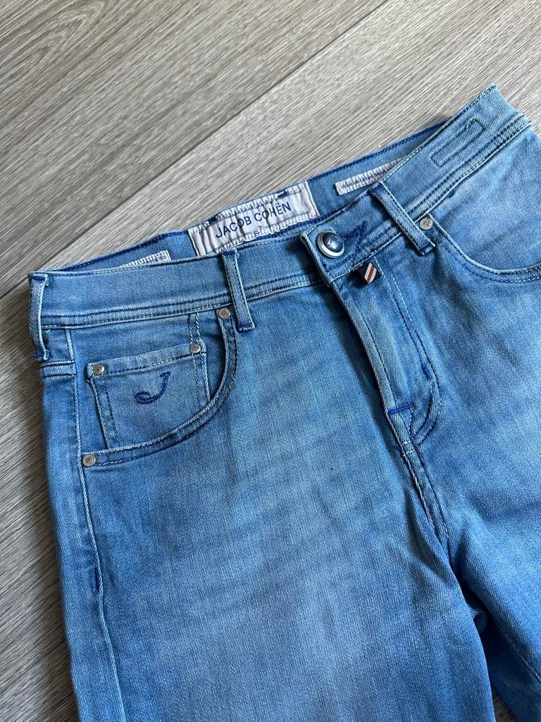 Jacob Cohen Jeans korte broek maat 30, Ophalen of Verzenden, Zo goed als nieuw, Blauw, W32 (confectie 46) of kleiner