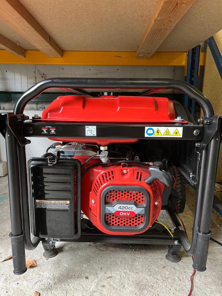 Nieuwe Genermore 8000 W generator, Ophalen, Zo goed als nieuw