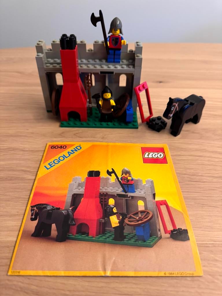 LEGO set 6040 Blacksmith Shop, Lego, Ophalen of Verzenden, Zo goed als nieuw, Castle